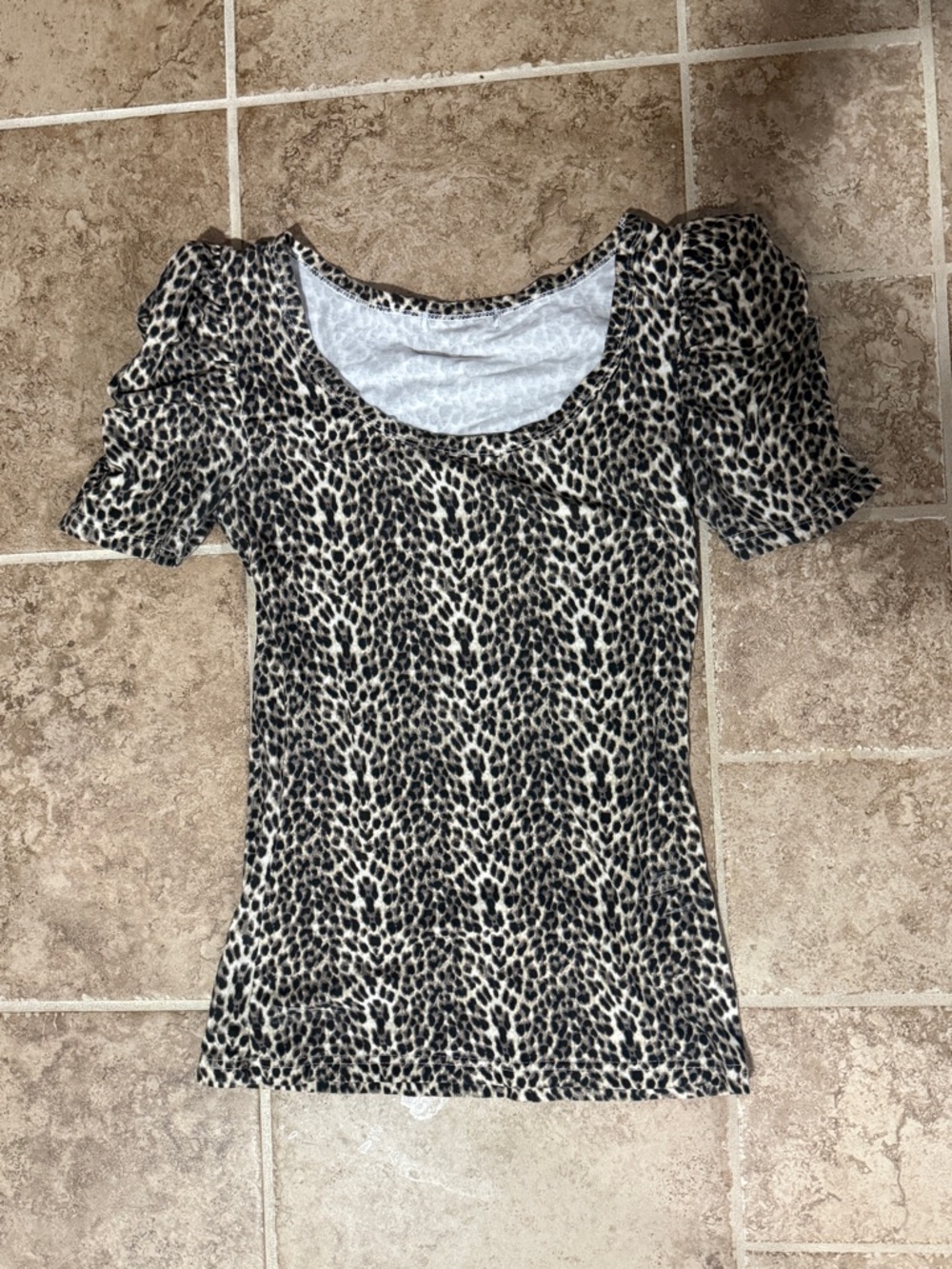 Women’s Leopard Print Scoop Neck Top - Cream & Black